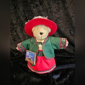 Vintage Muffy Vanderbear - Tyrolean Mountain Climber